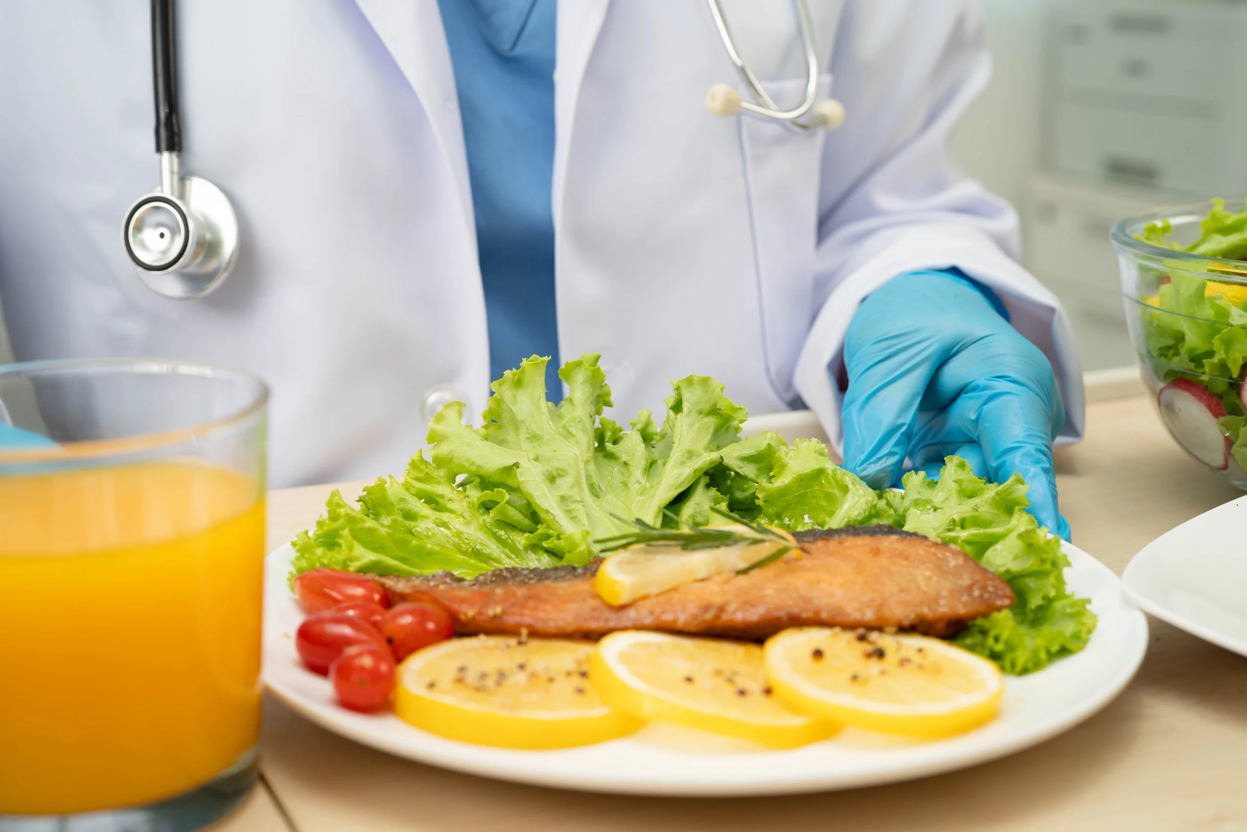Nutrition and Cancer: How Food Choices Affect Cancer Risk and Recovery